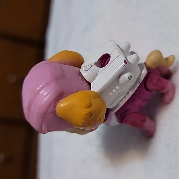 2.2" Tall PAW Patrol Skye Pink helmet Jet/motorcycle outfit figure  ACTION figu - Picture 4 of 7